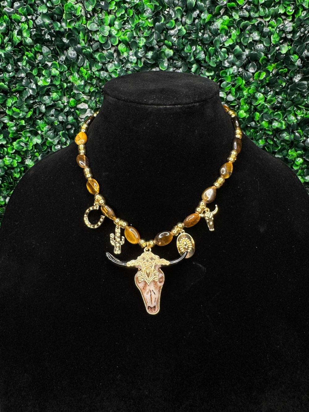 Western Longhorn Pendant Necklace in tiger eye crystal stone.